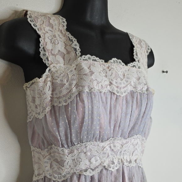 Elegant Lace Trimmed Maxi Dress VINTAGE, PROM , HIPPIE BOHO - Picture 2 of 11